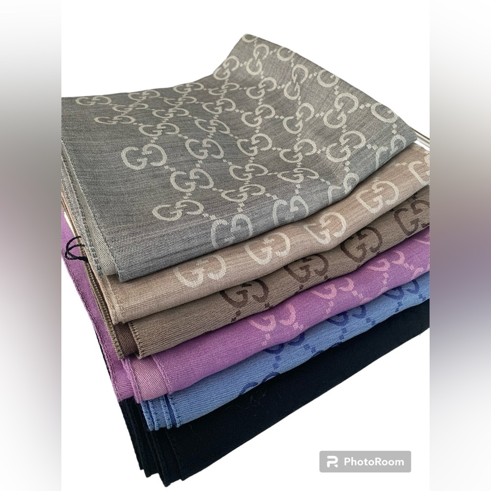 ❤️❤️❤️❤️ Gucci purple reversible scarf with all over logo NEW AUTHENTIC❤… - Picture 9 of 9